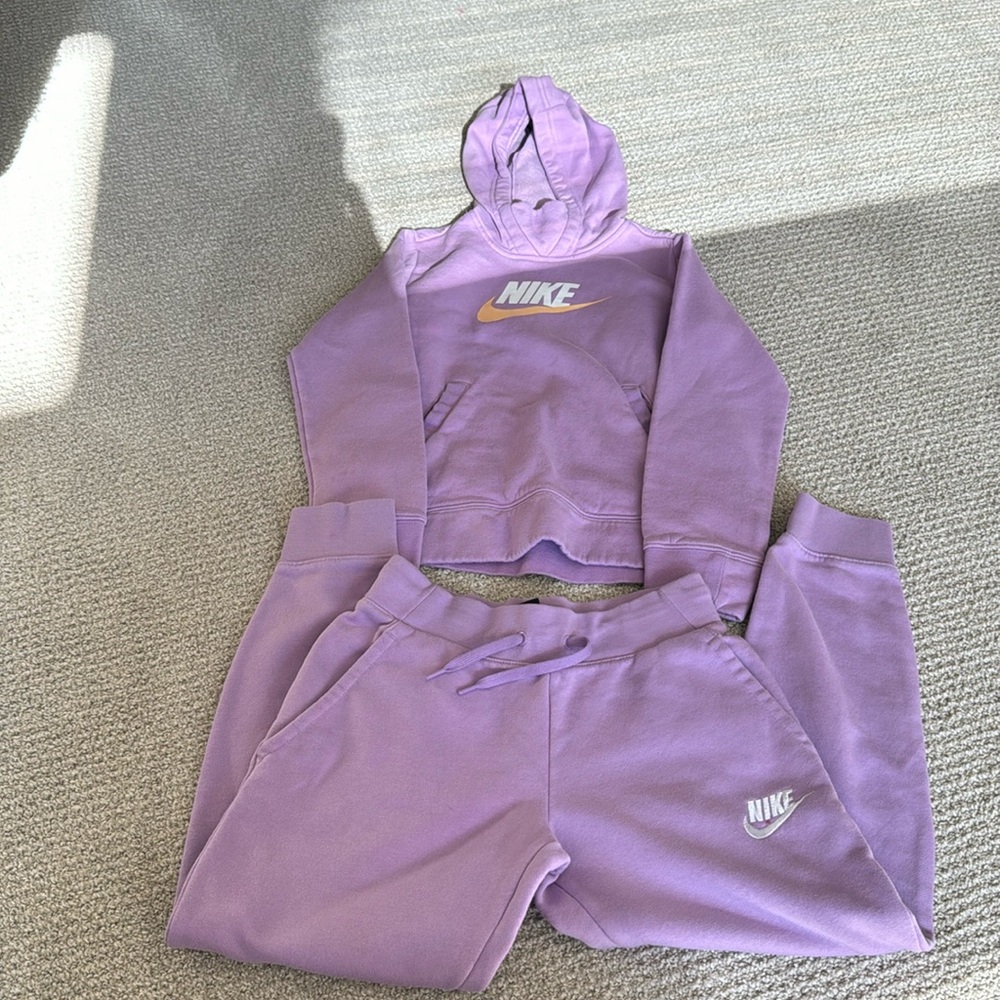 Girls Size small Nike sportswear set